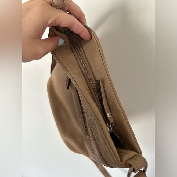 Roots Tan Crossbody Purse - Picture 8 of 10